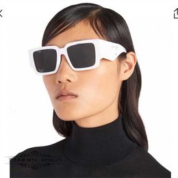 Designer driehoekige kenmerkende koele zonnebril