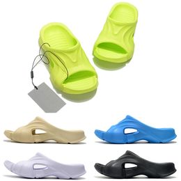 Designer Triple S 3.0 Scuffs gegoten slippers schimmel Thong Rubber Slide Strand zwembadglaasjes Sandalen vrouwen