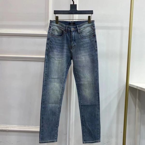 Pantalon de créateur pantalon denim pour l'élasticité masculine jeans skinny jeans de luxe de mode pantalon de logo