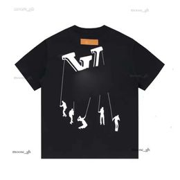 Designer Tshirt Coton Sweatshirt Mens Tshirt Logo broderie T-shirt à manches courtes V Tshirt Designer Men Femmes Crew Neck Tshirts Oversize Pullover Tee 366