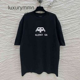 Designer T-shirts Balencigass Hommes Pulls Mode Couples Été T-shirt Haute Version 2023 Lâche Hommes Femmes Été Paris B Famille Imprimer D4I3