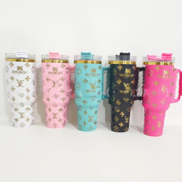 Tumblers de diseñadores Copa de 40 oz Letras de moda Tumbler con mango SUS304 ACUERO ACERADO INOXIMO ASEUMISO Termos Taza Ofiice Taza con caja de regalo