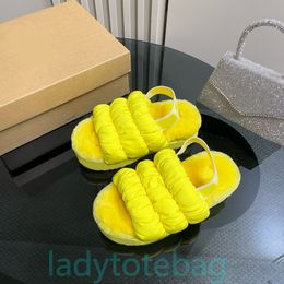 Ontwerper uggg wol geïntegreerde dames slippers zachte pluche open taak harige thuisschoenen tazz slijtvaste resistent beide binnenshuis buiten met rubberen dikte 5 cm