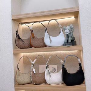 Bolso de diseñador para axila, bolso de hombro para mujer, bolso Baguette suave de Tramp CO Half Moon para mujer, bolso con cadena y bolso de media luna