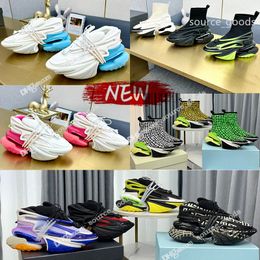 Designer Unicorn Sneakers hommes femmes chaussures de sport Licornes Metaverse Low-top en néoprène épais plate-forme semelles baskets en coton de mode Runner Shoe