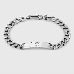 Diseñador Unisex Pulsera Brazalete de cadena Hombres Mujeres Oro Acero inoxidable Joyería Mujeres Pulseras de hip-hop de alta calidad Sin caja