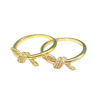 Ontwerper V Gold Plating Mijin Knoop Ring Vrouwelijke tiffay en co 18k Rose Twisted Rope Girl Love Ling Dezelfde Stijl Hoge 5V83