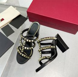 Valentinoity Designer V Slide Sandals Fashion Rivet cheville Solte talon