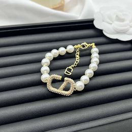 Ontwerper Valentijn Mode Valantino h Familie/huajia Nieuwe v Armband Dames Eenvoudige v Brief Armband Messing Armband Sieraden
