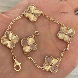 Diseñador Van pulsera pulseras de trébol de cuatro hojas Cleef Charm elegante moda 18k oro ágata Shell madreperla Clef pareja H