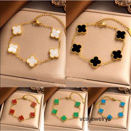 Ontwerper Van Clover Armbanden Klavertje Vier Luxe Top sieraden accessoires Ketting Set Hanger Armband Stud Oorbel Ring van Verguld 18K Meisje C