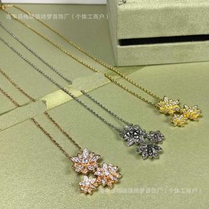 Designer Van Clover ketting Sneeuwvlok drie bloem volledige diamanten dames licht luxe valentijnsdag cadeau