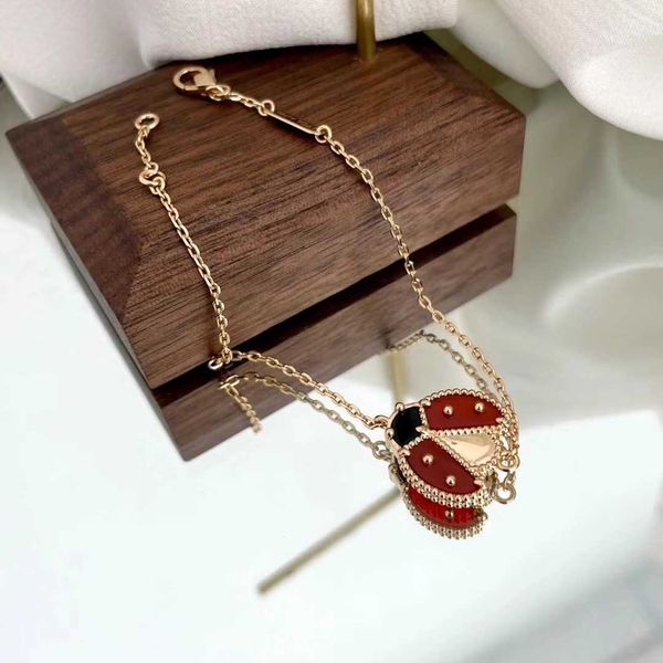 Designer Van Ladybug Premium Feel épaissis 18K Bracelet Bracelet Femmes Ins Style Polyme Agate Craft Crafted Shell