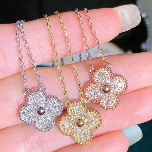 Designer Van Single Flower Lucky Four Leaf Grass Collier Womens Full Diamond Pendant V Gold plaqué 18k Rose Lock Bone Chain