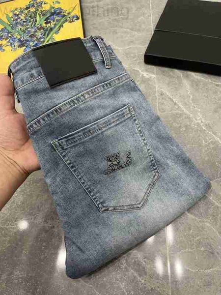 Diseñador varsity Hombres Jeans Europeo Jean Hombre Carta Estrella Flaco Bordado Patchwork Rasgado para hombre Tendencia Marca Motocicleta Pantalón NIPE