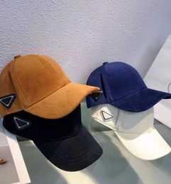 Designer Velvet Bucket Hat Cap Nouvel Hiver Chaud épaissir Casual Ajusté Chapeaux De Pêcheur Classique Ski Crâne Bonnet Chapeaux pour Femmes 6 Couleurs