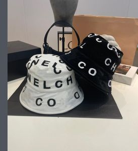 Chapeaux de seau de velours de concepteur pour femmes 2023 hiver blanc designer large bord os courbé casquette snapback casquette de soleil hip hop streetwear chapeau