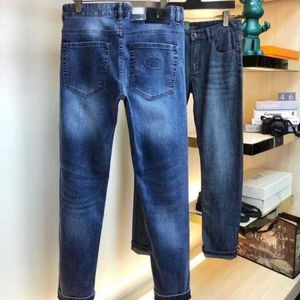 Designer jeans hommes pantalons décontractés pantalons pour hommes classiques brodés, plus la taille mode denim Pnats