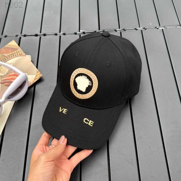 Designer Versage Hat Vercace Cap Nouvelle casquette de baseball pour hommes Mode haut de gamme Yangqi Net Red Hat Lettre pour enfants Broderie Crème solaire Noir