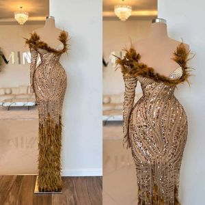 Designer Vintage Feathers Prom Dresses Mermaid Pargin Illusion Bead Chains One Mouw Backless Custom Made Plus Size Party Feest avondjurk Vestido de Noite