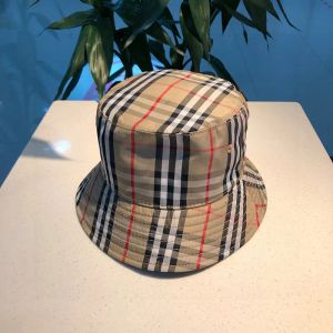 Visiteur de créateur Bob Beach Summer Plew Beach for Bucket Fashion Designers Fashion Bucket Hat Cap Beau CHAPES FEMANS CHAPLE MENSEM