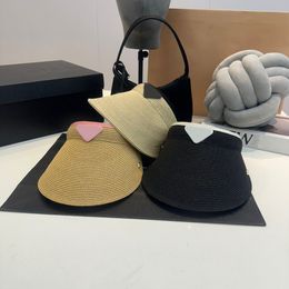 Visors de créateurs Capes tresse de tresses Chapeaux réglables pour femmes du conception de luxe Summer Sunshade Breathable Paille