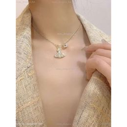 Designer Viviane Westwood Jewelry Impératrice Dowager Nanas Matching Pin Collier Chain de chaîne Saturne personnalisé à la mode minimaliste et à la mode 16