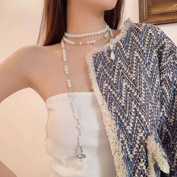 Designer Vivian West Wood Empress Dowager Anne's Broken Pearl Collier Saturn à pampilles multicouches pour femme Chaîne de pull asymétrique de haute qualité avec perles