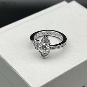 Designer Viviene Westwoods Nouvelle Viviennewestwood Western Empress Dowager Saturn Bague en diamant Net Rouge Highgrade Feeling Zircon Ouverture Bague réglable identique à o