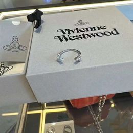 Ontwerper Vivienewestwood Ringen voor Vrouwen Keizerin-Weduwe Saturn Mini Ring voor Vrouwelijke Menigte Ontwerp Gevoel Wijsvinger Ring Mode Persoonlijkheid Planeet Black Diamond