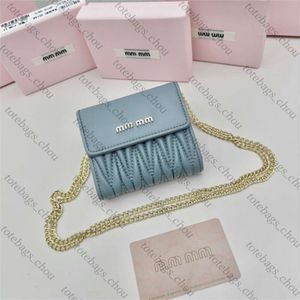 Portefeuille de créateur de haute qualité MM mini petit sac plissé populaire sur Internet pour les femmes à la mode à changement à changement bouche bouche sac rouge Sac de chaîne de chaîne de cartes