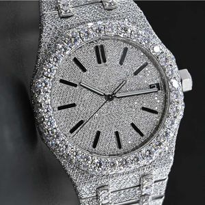 Designer Watch Luxury Automatic Mechanical Watchs Design Unique Conception de ceci est un poignet hip hop moderne fusion fabriqué en diamant de laboratoire avec une clarté VVS améliorée MO