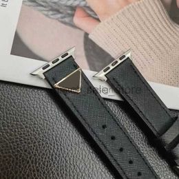 Designer Watch -riem voor Apple Watch Band 42mm Luxe zachte lederen banden Iwatch 8 7 6 5 4 3 2 Banden Classic Letter Watchband for Men Women