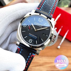 Designer Watch Watchs for Mens mécanical Mouvement automatique Miroir Sapphire 44 mm en cuir Band Sport montre des bracelets Q9J4 Weng