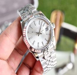 Дизайнерские часы с коробкой Высококачественные швейцарские часы для мужчин Женские автоматические механические лупы Керамические светящиеся 31 мм 36 41 мм Designe8224436