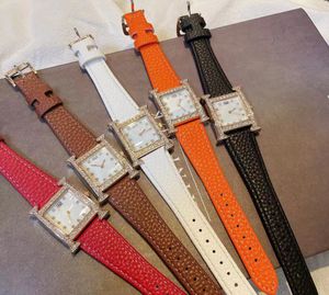 Dames designer horlogehorloges Vierkant horloge met diamanten Digitale wijzerplaat Leren horlogeband Horloge voor unisex Retro en elegante stijl voor feest