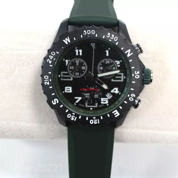 Relojes de diseño Montre Reloj para hombre Endurance Pro Avenger Cronógrafo Reloj de cuarzo de 44 mm Alta calidad Múltiples colores Correa de caucho Relojes para hombres Reloj de pulsera de vidrio