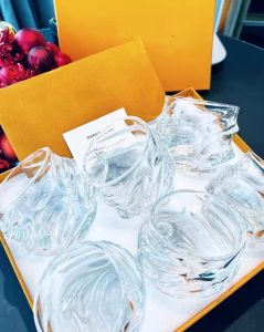 Designer Whisky Glass Home Creative Glass Wine Ustensiles Transparent Crystal Vres de vin Verres de bière 6 pièces / s