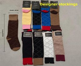 Designer Socks entiers Men039 Femmes Stockings Pure Coton 9 Couleurs Sport Basketball Running Sockings Lettre G Print5182217