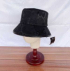 Designer Wide Brim Hats Bucket Bucket Designers Femmes Coton Unisexe Caps Broad Casquette Casquette salée Salle Voyageur Sun Protection Casquette Casquette de lettre complète