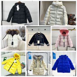 diseñador Abrigo de invierno Niños Niñas Chaquetas Chaquetas Botón de bebé Cremallera Carta Parkas 3-12 años Moda niños abrigos de diseñador Lana Cálido Traje de nieve Ropa de abrigo con capucha Larga