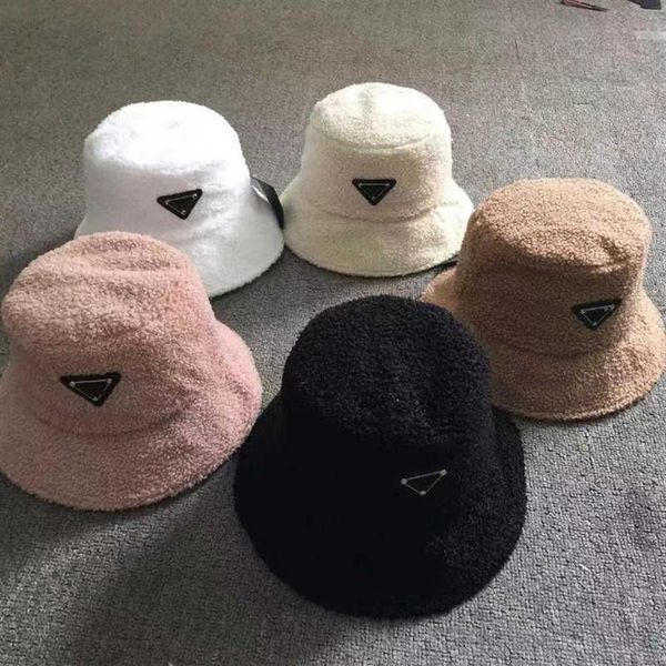 Sombrero de cubo de piel de invierno de diseñador para mujer, sombreros de pescador de estilo triangular cálidos a la moda para mujer, gorras para el sol, nueva llegada 230w