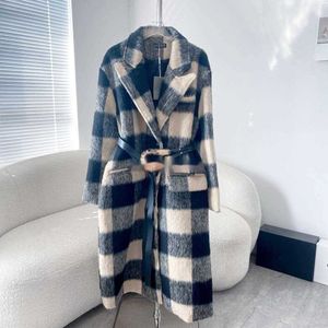 Designer Winter Fur Trench Coat Femme Mélanges de laine Lettres classiques Pardessus Casual Vêtements d'extérieur en laine Coupe-vent Manteaux de haute qualité