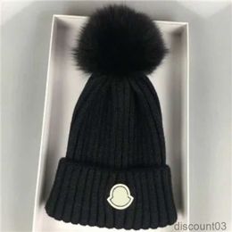 Designer hiver bonnet tricoté chapeau de laine femmes gros tricot épais chaud fausse fourrure Pom bonnets chapeaux femme Bonnet Caps 11 couleurs 666