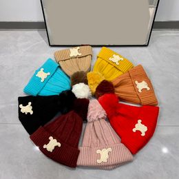 Designer Winter Gebreide Muts Wollen Muts Vrouwen Grof Gebreide Dikke Warme Kunstbont Pom Mutsen Hoeden Vrouwelijke Motorkap Beanie Caps 18 Kleuren