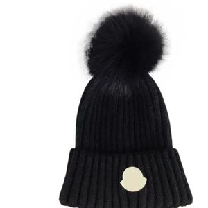 Diseñador de invierno Beanie Woolen Women Mujeres gruesas gruesas gruesas de piel de piel de piel tibia