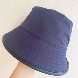 Designer Winter Renversible Bucket Hat pour femmes hommes Chapeaux Cap Patchwork Bodets d'automne Floral Wide Rente