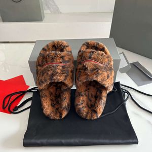 Pantoufles d'hiver de créateur diapositives de fourrure de luxe femmes sandales en laine automne hiver Teddy pantoufles floues avec boîte NO468