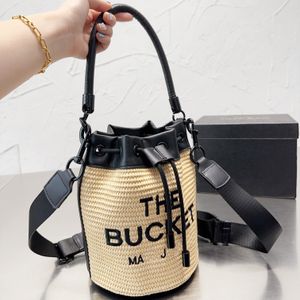 Designer femme sacs seau populaires sacs à bandoulière Luxurys sacs à provisions classique paille tissage raphia dames sacs à main avec cuir de lin