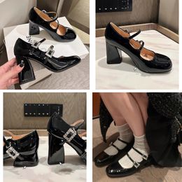 designer vrouw hak slingbacks hoge hakken loafers dames sandalen ballet platte kleding schoenen zwart geborsteld leer slingback pumps zwart wit lak